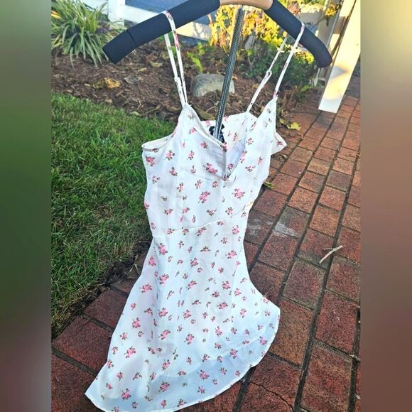 RUE 21 spring summer v neck adjustable spaghetti strap WHITE FLORAL DRESS new - Picture 7 of 16